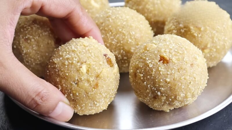 Gujarati Churma Ladoo