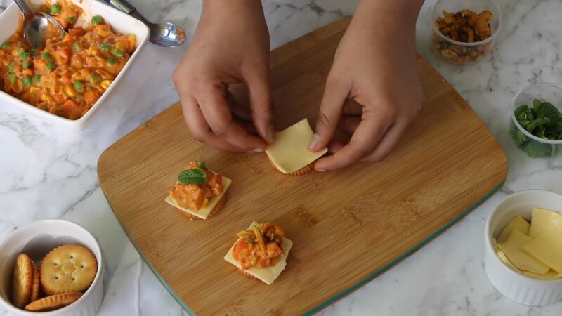 Making Monaco Biscuit Canapés